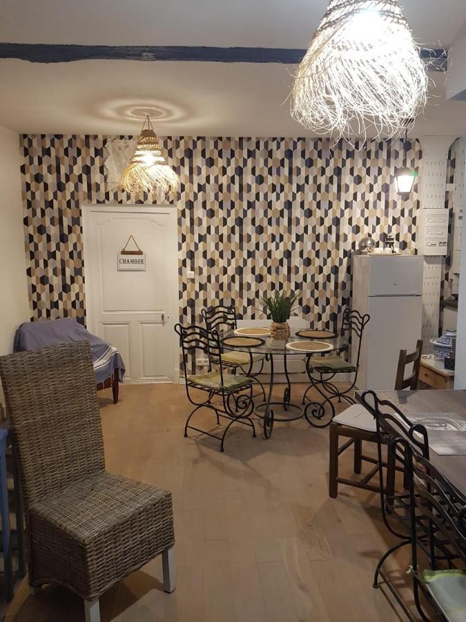 Fenetre Sur Cour Du Docteur Privey - Secure Park Bike - Voie Bleue Hotel Tournus Eksteriør billede