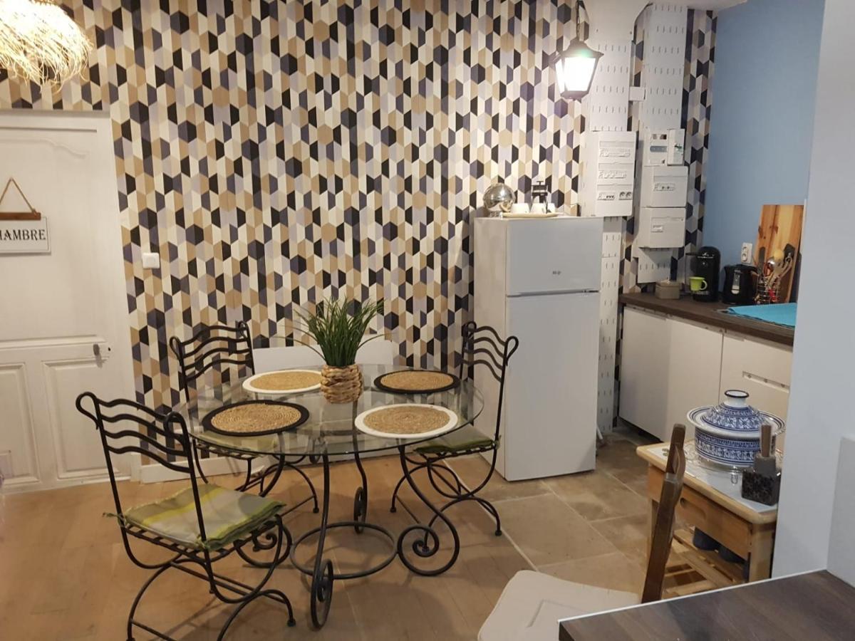Fenetre Sur Cour Du Docteur Privey - Secure Park Bike - Voie Bleue Hotel Tournus Eksteriør billede
